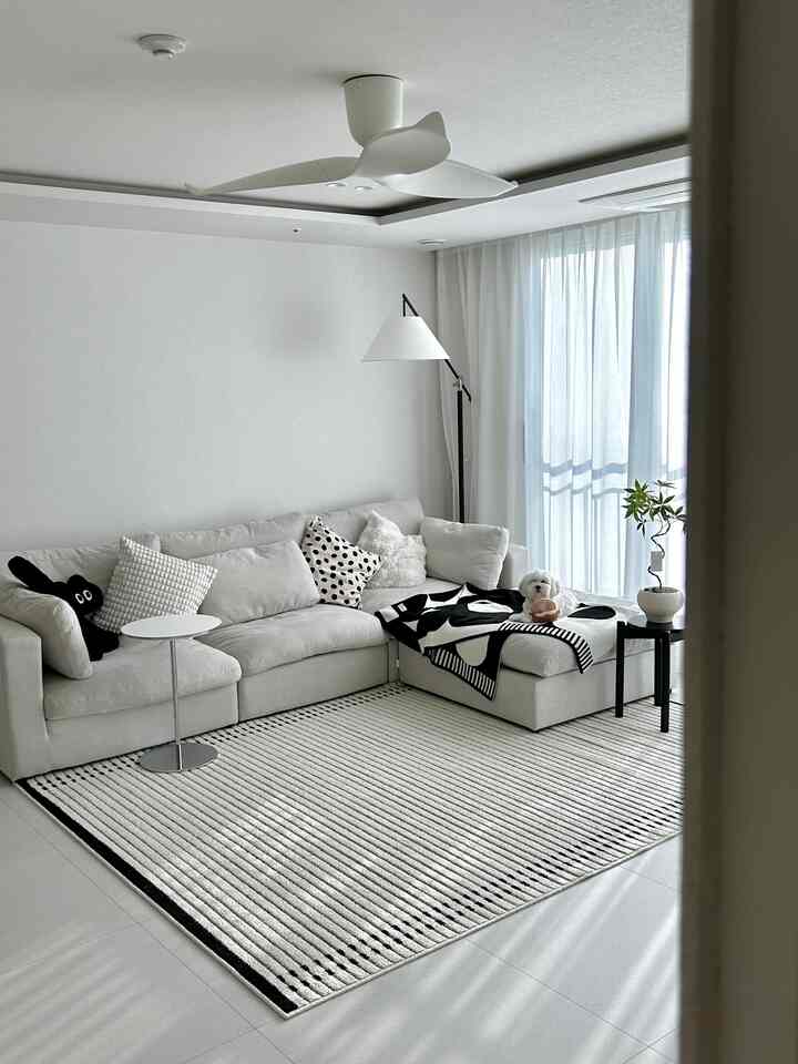 キッチュ キャット クッション［2色］を使ったコーディネート 3