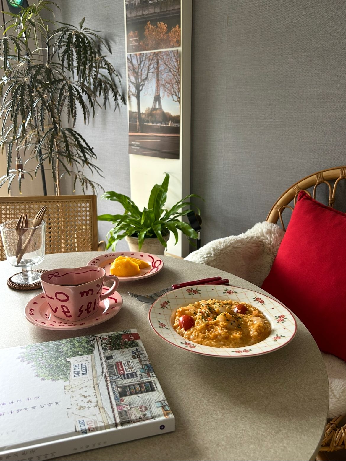 Pink Edition Ceramic Heart Cup and Plate Gift Set user photo