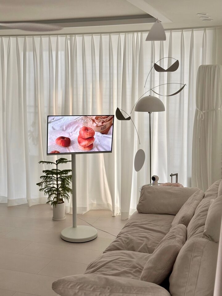 short form carousel card thumbnail