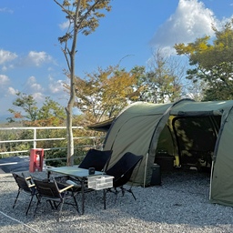 #콘수프기록집 #오늘의우리집 
주말에 캠핑 다녀왔어요🏕️
날씨가 너무 좋아서 2박 3일 재밌게 보내고 왔네요!
아이랑 할로윈도 즐기고 감도 줍고 주말이 순삭했어요🎃
#캠핑 #가을캠핑 #아이랑캠핑 #캠린이 #가마보코 #DOD #캠핑용품 #카고컨테이너 