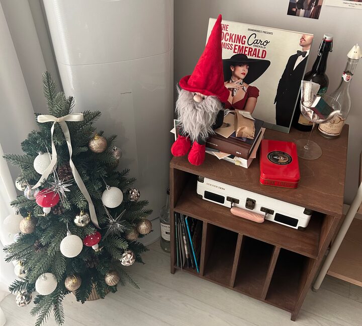 short form carousel card thumbnail