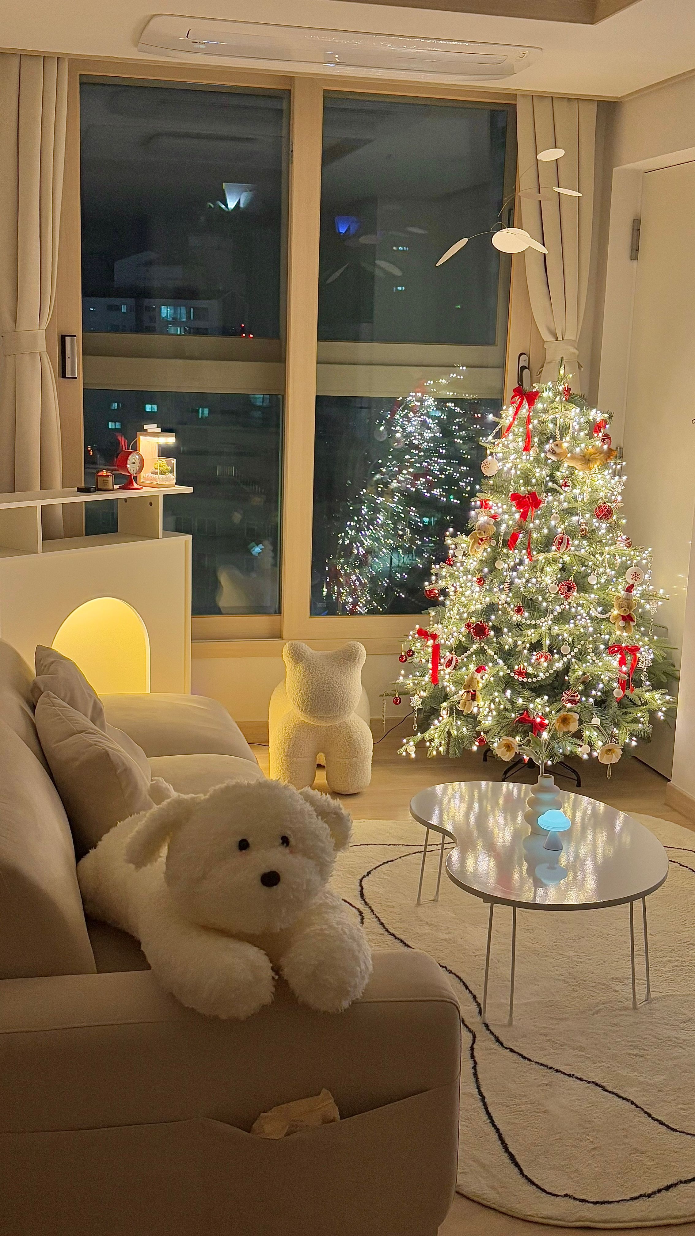 Monde Wave Folding Floor Table user photo