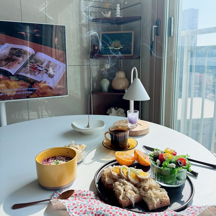 short form carousel card thumbnail