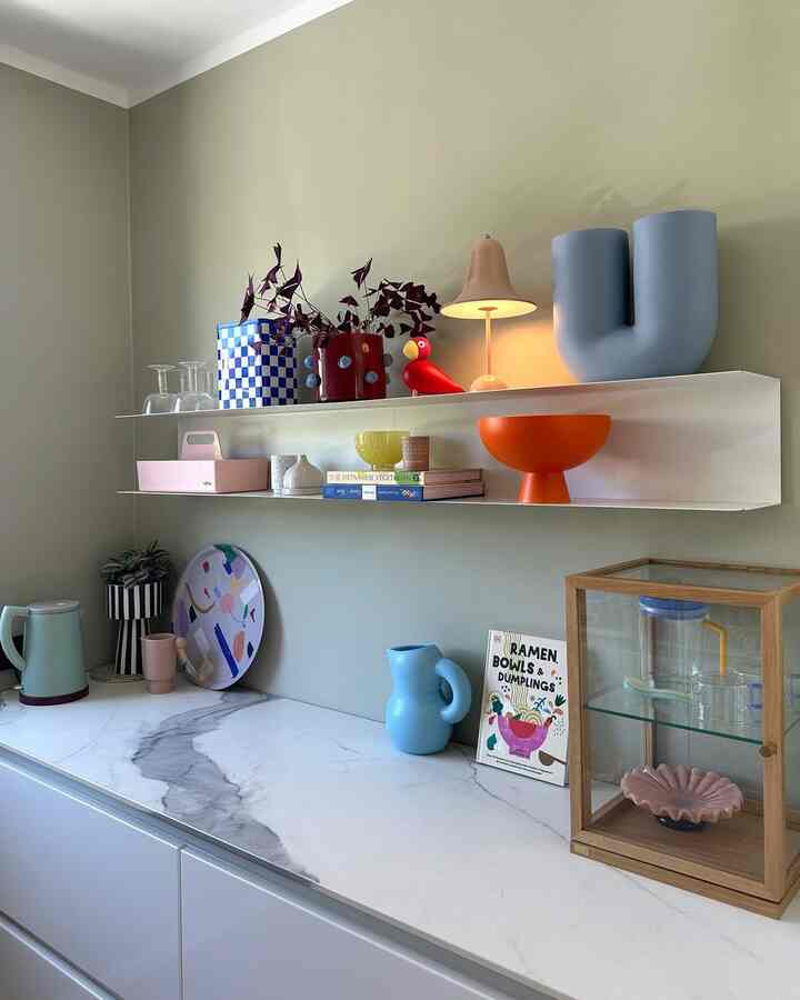 Perfect pops of color for a cheerful kitchen corner 🍊💙
Playful shapes and pastel tones bring joy to everyday routines.

Credit : @hej_sylwi

#ColorfulInterior #PlayfulDecor #ScandiStyle