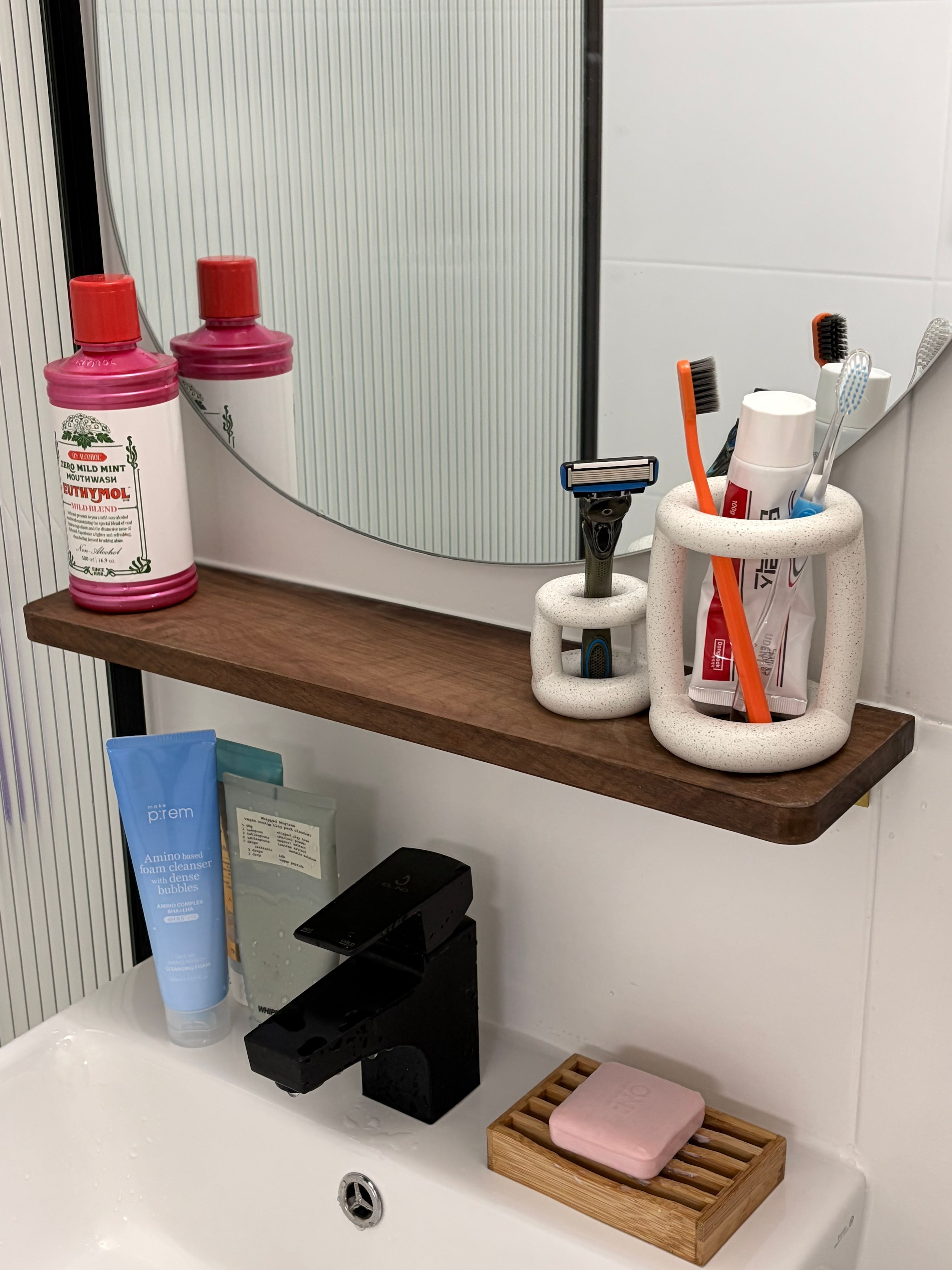 Mongle Toothbrush Holder user photo