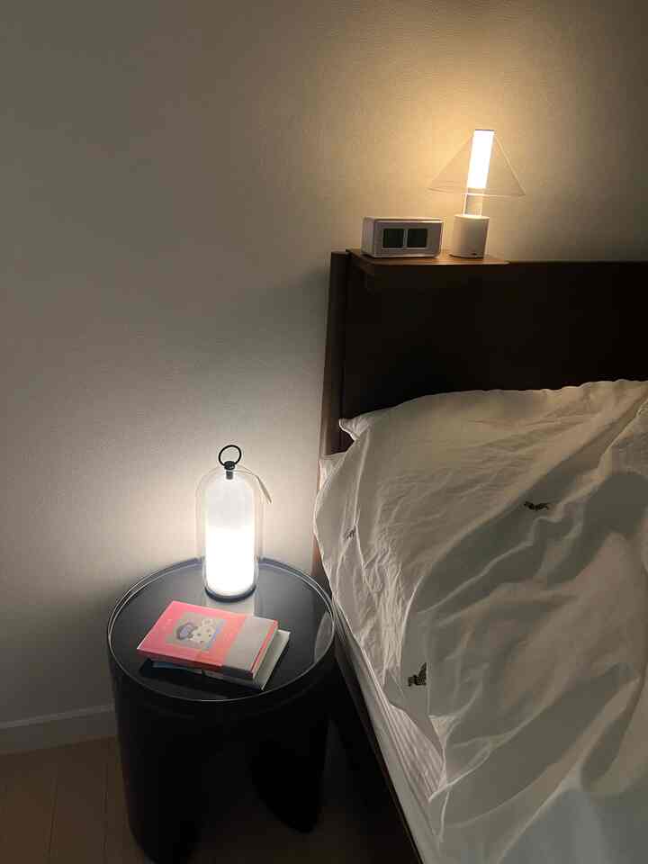 #오각형우리집 #조명무드형 #예쁜템최고야
最近私の最愛の照明です💡
私の家には小さな照明がたくさんありますが、最近はスピアノに何度も手があります🤍  #무드등 #조명 #무선조명   #홈데코소품 #오브제