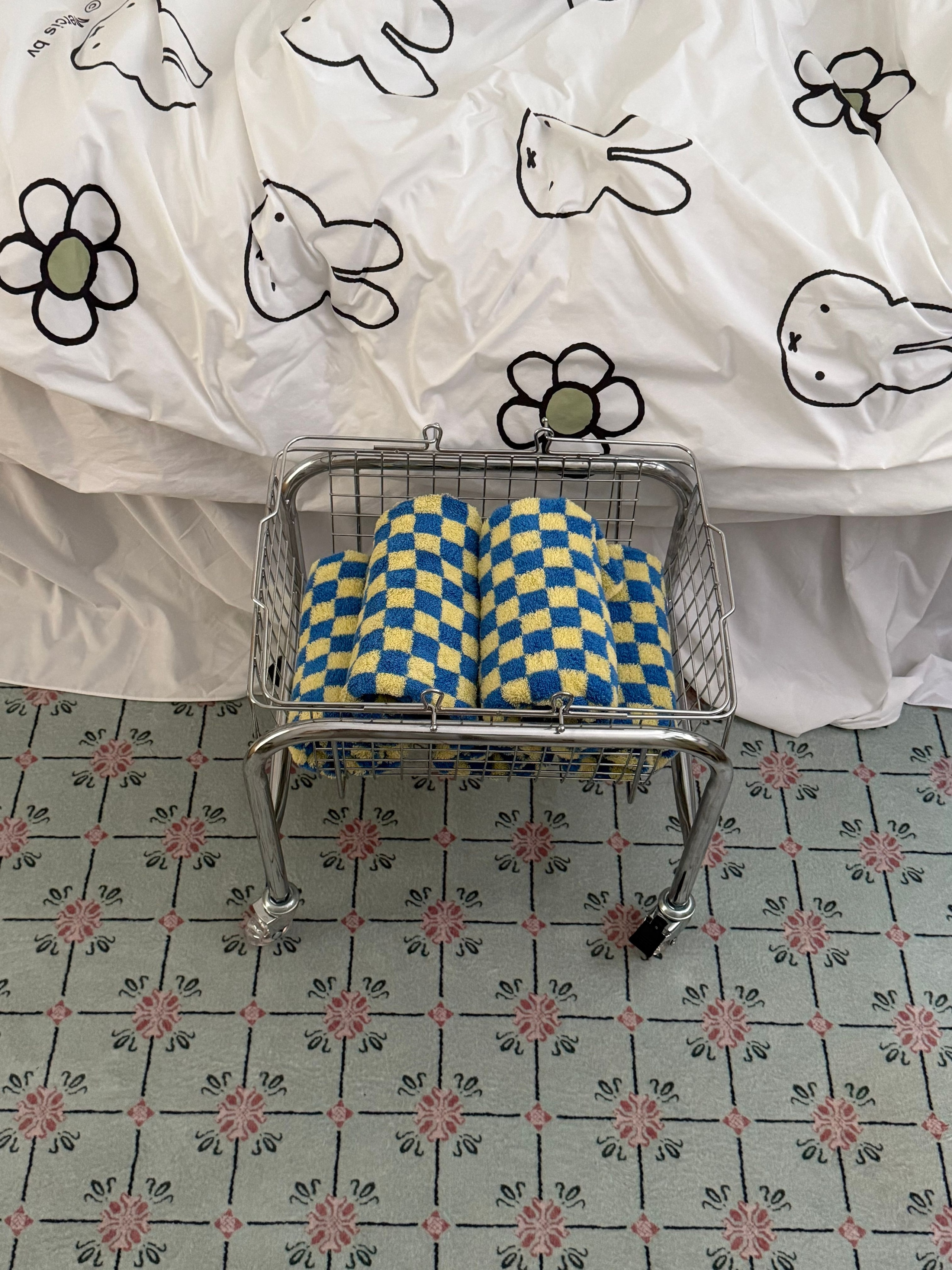 Checkerboard & Stripe Hotel Bath Towel Set (10-Pack) user photo