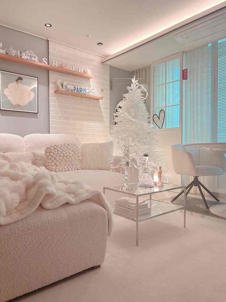 #크리스마스에진심인편 #미리크리스마스 #콘수프기록집 

💫Bibbidi Bobbidi Bou CinderellaTree
ナビダードXレナエネルギー
Bling Bling  #크리스마스 #크리스마스트리 #신데렐라트리 #홈스타일링 #집꾸미기 #트리 #크리스마스트리데코 #크리스마스무드   #whitetree
