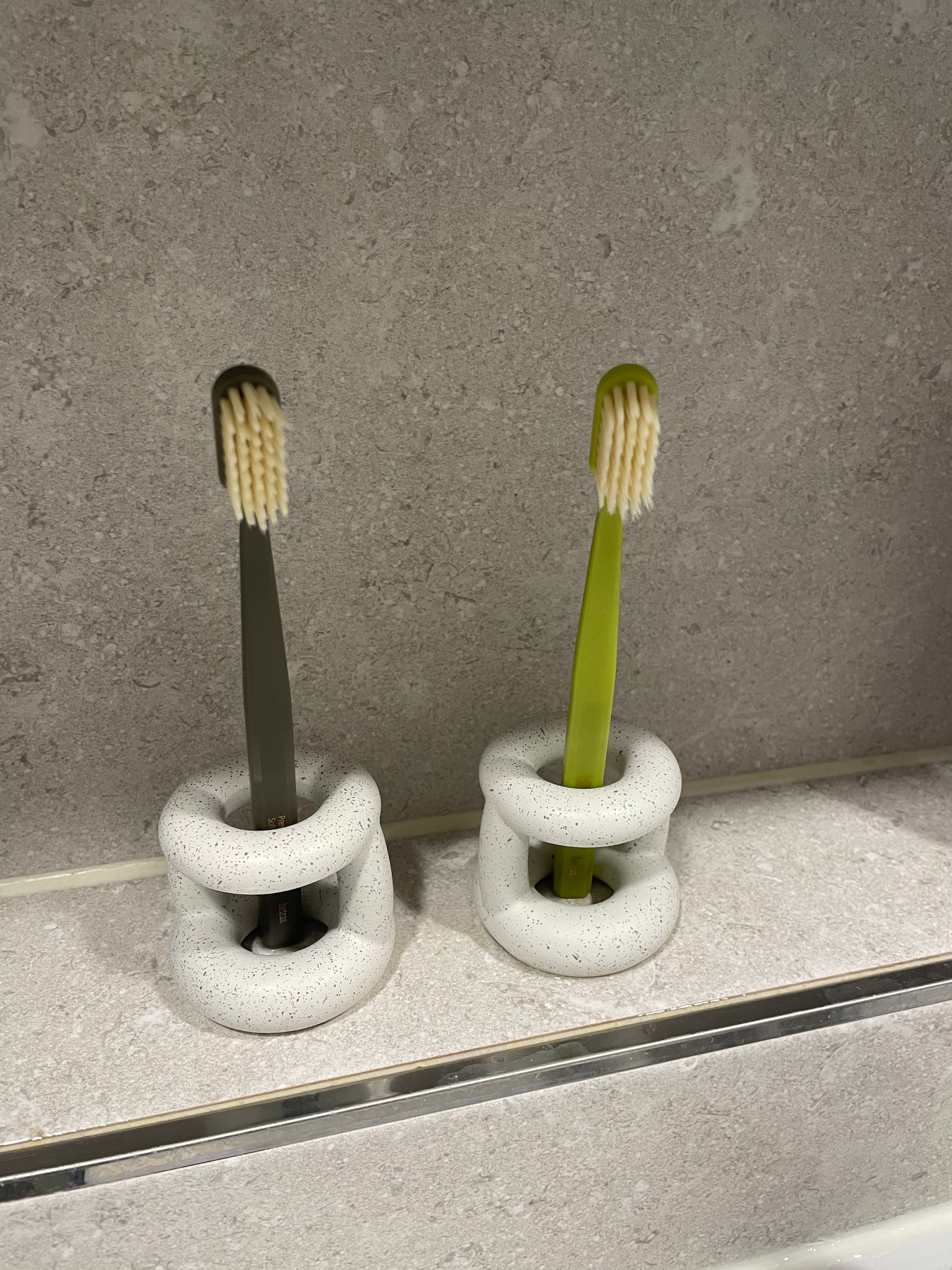 Mongle Toothbrush Holder user photo