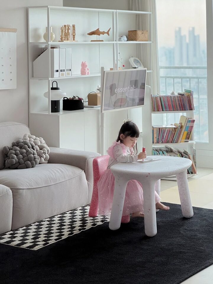 short form carousel card thumbnail