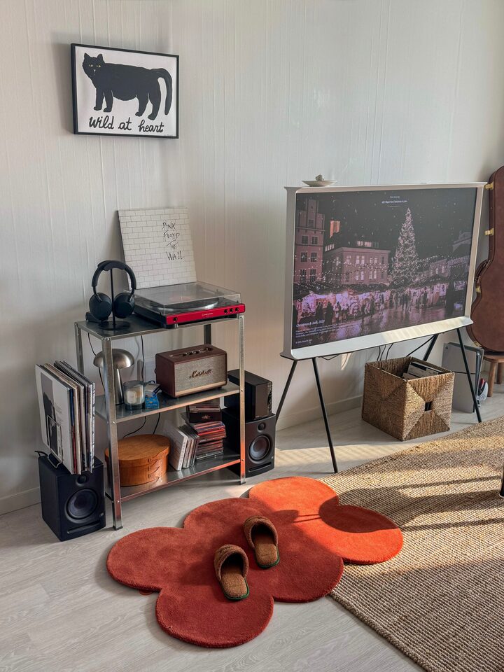 short form carousel card thumbnail