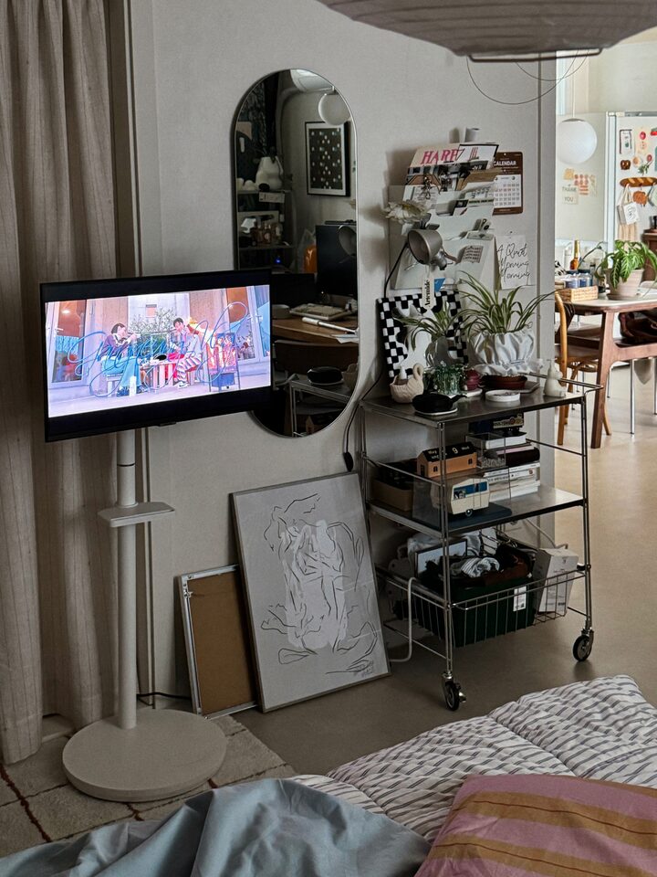 short form carousel card thumbnail