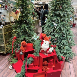 #아무트리챌린지
올겨울 내내 찍어놨던 트리 모아봤어요🎄🎄🎄
더현대, 모던하우스, 아울렛까지!
크리스마스 무드 너무 좋아요.❤️
오늘의 치맥에 자백의 대가 보는 중
홀리데이 기분내기🎁
#트리 #크리스마스 #크리스마스소품 #크리스마스트리 #크리스마스데코 #크리스마스장식 #크리스마스인테리어 #더현대 #모던하우스 #리본접시 #리본오너먼트 #리본트리 #리본 