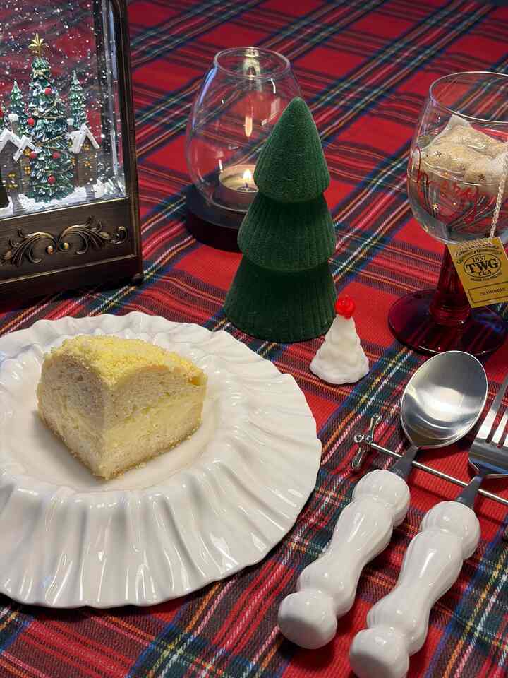 クリスマスも年末の雰囲気もなくなってから……^^
ますます普通の日ですが、 
きれいなプレートとカトラリーで感性塗り〜♡ 
年末の雰囲気はみんな出ますか〜？☺️
25年の最後の週末の日常:)

＃今日の家＃私たちの家＃年末＃感性＃プレーティング
＃冬の小道具＃リイゼ＃ボウルコレクション 
#誕生日プレゼント #December 26th

