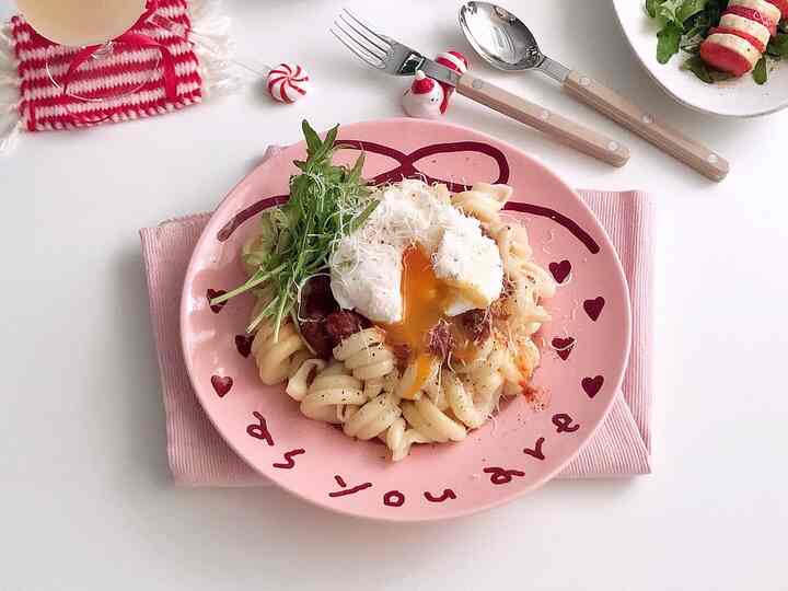 Tagged posts featuring Pink Edition Ceramic Heart Salad Plate with Dressing Cup 3