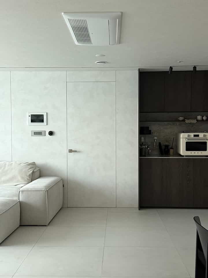  #hoteleugene #나이트티 #콘수프기록집 #오늘의우리집 #홈카페 #인테리어 #인테리어소품 