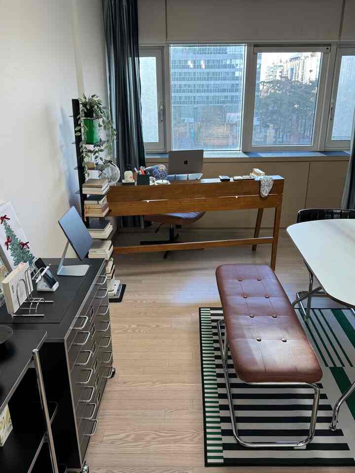 Tagged posts featuring Buttoned Leather Bench 2