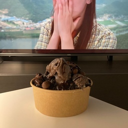 영화 보면서 빙수 먹기 🤞🤞🤞
#콘수프기록집 #오늘의우리집 