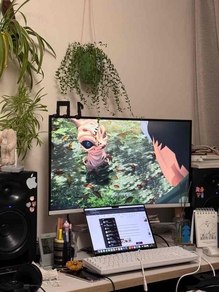 アクリル モニター台を使ったコーディネート 3