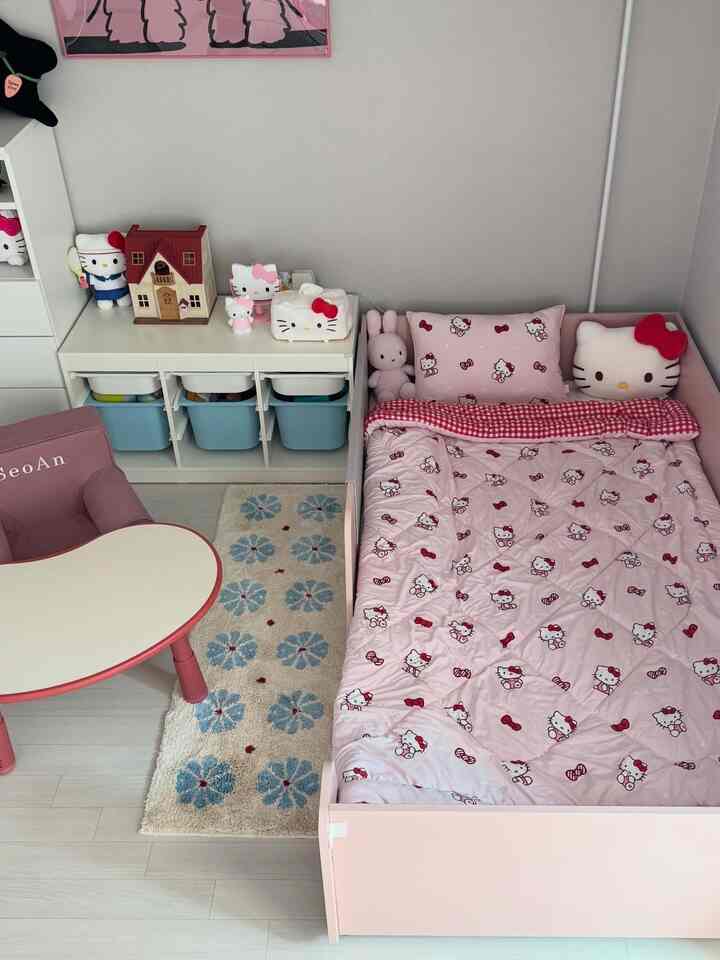 #콘수프기록집 #예쁜템최고야  #키티티슈케이스 #키티쿠션 #kitty #키티아이템 #아이방 #아이방꾸미기 #아이침구