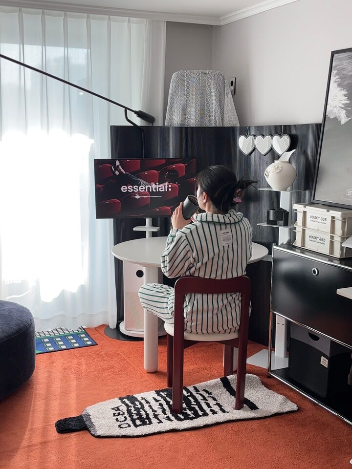 short form carousel card thumbnail