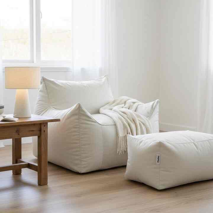 Add some soft lighting to the warm wood table, and you've created your own precious healing spot!
I'm planning to peel tangerines and binge-watch Netflix here this weekend. 🎬✨
What's your favorite "lie-in" spot at home? Share it in the comments! 👇

#Beanbag #빈백소파 #거실인테리어 #화이트인테리어 #홈스타일링 #오늘의집 #집꾸미기 #랜선집들이 #나만의공간 #힐링스팟 #미니멀인테리어 #감성가구 #홈스윗홈 #인테리어그램 #집스타그램 #독서코너