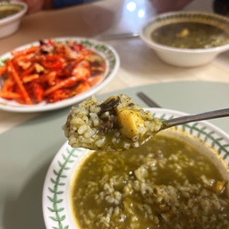 친정집 본가 나들이💛
엄마가 만들어준 전복죽🥄🤍
온가족 맛있게 먹었어요.
문어 초무침과 큰 전복 아낌없이 넣은 전복죽 최고😊
설연휴가 지나가는 중..🫥🫥🫥
#전복 #전복죽 #연휴에뭐하집 #포트메리온 #전복요리 #저녁메뉴 #저녁식사 #엄마감성 #엄마표 #가족과함께 #보양식 #설날 #겨울의우리집 #겨울나기 