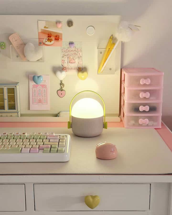 ＃コンスープ記録集＃賢明な消費 

私の部屋に感性のあるスプーンを加えた
新しい照明システムをひとつひとつご紹介します。

💡バロオレワイヤレスポータブルランプです。

ドングル ドングルなデザインに取っ手ポイントまで
あまりにも愛らしくないですか(⸝⸝› з ‹⸝⸝)♡
ハンドルでシュートを持って移動できます。
リビング↔寝室に移動して使いやすい
キャンプに行くのにもいいですね。

さらに、3段階で明るさ調整が可能なので
本を読むときは少し明るく、
夜はほのかな睡眠などで調節して書いています。

今月のスマート消費！リメンバーで見物を見てください💛

＃リメンバー＃照明＃ムードライト＃照明おすすめ＃フレンチインテリア＃ホワイトインテリア
＃ワイヤレス照明＃デスクテリア＃ワイヤレス照明＃授乳灯＃ピンクインテリア＃デスク＃デスクマット＃マット＃レザーマット＃ハンドルライト＃デスク飾り 