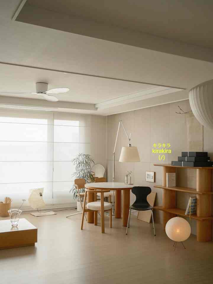 ☑️エヘム私がもしかして現時点で最も羨ましい人にしてもいいでしょうか？ ..!
それも空気だけ売るという大関で！ 🤍

前に私が東京に行ったら購買代行もすると言ったじゃないですか！
（すでに販売済みの製品もありますよ🕊️）

とにかく、私は実際にこれを1つだけ考えていった… ！
これを救ったと信じられません（最後の写真✨✨✨）
東京の家にスタイリングしますが、すぐにお見せします💛💛

まず、ご飯を食べなくてもお腹がすいた私は総銃寝ていきます🪿🪿🪿🪿

ええ、今一番羨ましができますか？☺️✨🕊️💛
2번째 도전으로, 드디어 AKARI의 조명을 6개 획득… ！

しかも「空気しか売ってない」と言われるOZEKIで🤍
（オゼキ5、カリモク1）

도쿄에 가면 구입 대행도 할지도라고 전에 말하고 있었으므로,
인기 모델을 몇 가지 가지고 돌아왔습니다.
판매의 알림도 나중에 실리겠네요🕊️
（すでに売り切れたものもあります）

実は今回、これを買うために東京へ… ！
얻은 것이 아직 믿을 수 없습니다.
（最後の写真✨）

도쿄의 집에서 스타일링하면 다시 보여드리겠습니다💛

#akari #akarilamp #아카리조명 #이사무노구치 #조명인테리어 #콘수프기록집