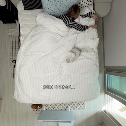 #취미는가구배치
취미는 가구배치 입니다 😳
매일 옮겨 옮겨 병에 걸려 이것바꾸고 저것 바꾸고 
집꾸는 정말 부지런해야 하는거 같아요 🤍
#오늘의집 #오늘의우리집 #예쁜템최고야 #예쁜살림템 #화이트인테리어 #화이트주방 #화이트 #침실 #침실인테리어 #침실스타일링 #침실꾸미기 #툭 #툭가구 #깔끔한인테리어 #깔끔한집 #깨끗한집 