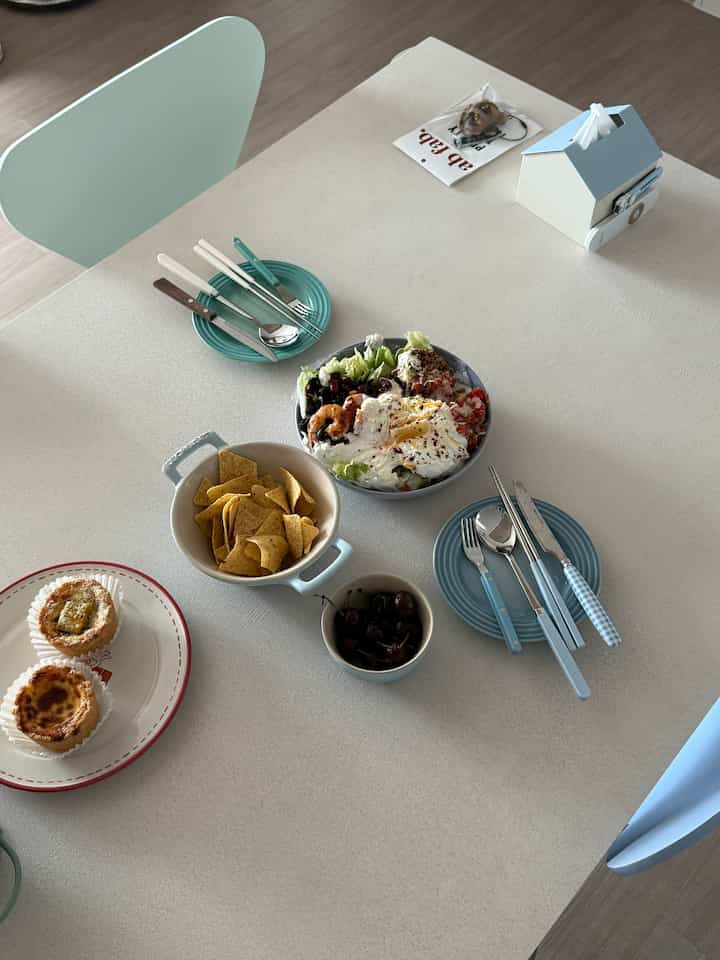 Bistro カトラリー デザート 3点セット［13色］を使ったコーディネート 1