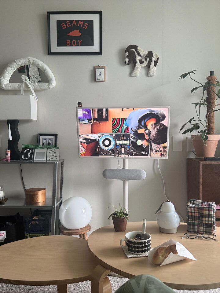 short form carousel card thumbnail