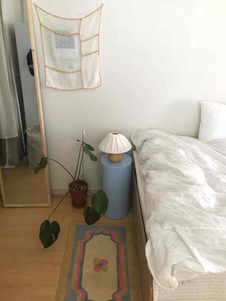 New side table..* 
#レアロー

＃ワンルームインテリア 