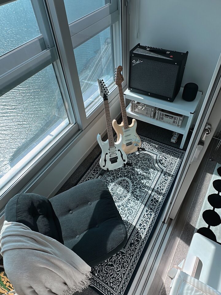 short form carousel card thumbnail