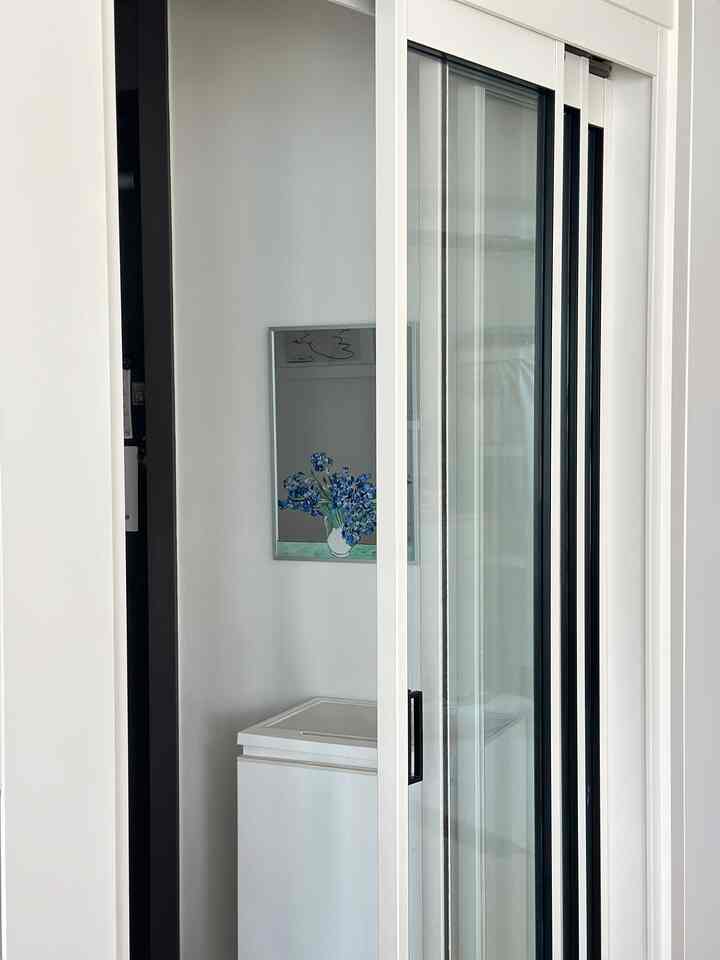 ＃玄関のすべての狭い玄関を十分に活用する👀

✔️3中連動スライド中文
✔️スリム分離収集箱::収納力最高のイチオシ
✔️インテリアミラー::ポスター+ミラー🖼️
✔️ディフューザー :: 消臭効果
✔️ウッドマグネットマスクハンガー  
✔️高さ調整靴整理台 :: 収納効果グッド



#ポーチインテリア 
