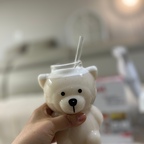 ▫️별가루집 복층▫️

#콘수프기록집

까꿍 😍
요즘은 집에서 
간단하게 만들어 먹는 게 더 편하더라구요

아몬드랑 우유 넣고
핸드블렌더로 바로 갈아서 마시니까
준비부터 정리까지 부담이 없어요
큰 믹서기 꺼내기 귀찮을 때
이런 소형 제품이 확실히 손이 더 가는 느낌

거품도 잘 올라와서
집에서도 카페 느낌은 충분히 나고
가볍게 한 잔 즐기기 좋아요✌🏻
요알못도 거뜬하답니다.


#콘수프기록집
#현명한소비
#홈카페
#홈카페일상
#주방템추천
#핸드블렌더
#아이간식
