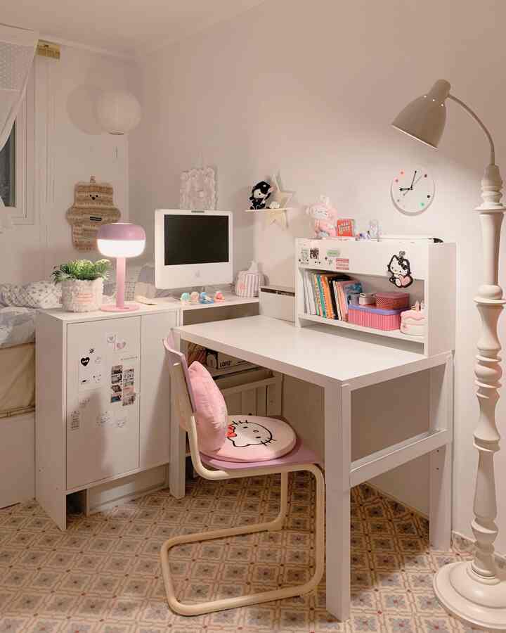 両親を迎えて旅行に行って昨日家に帰った。
なぜこのように家が見慣れないように感じるのか

今日はベッドに横になって適応しなければなりません！笑

＃コンスープ記録集 