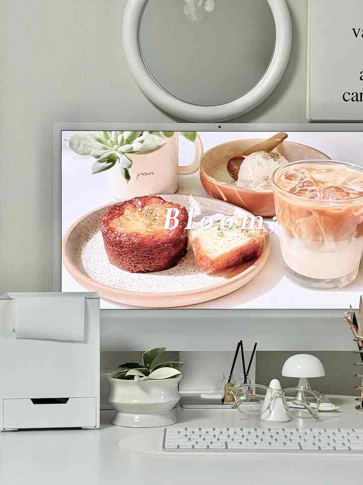 収納までなるすっきりとしたティッシュケースが見つかりました！
ダイニングルームとしても使う書斎テーブルだから雑動サニーもさらっと多いのに収納箱別にティッシュケース別に置くとテーブルだけ賑わい、方法ないかと悩んだが鉄製収納ティッシュケースひとつですっきり整理終わり🤍 ホワイト鉄製だとすっきりとした使いやすさもとらえて
＃コーンスープ記録集 