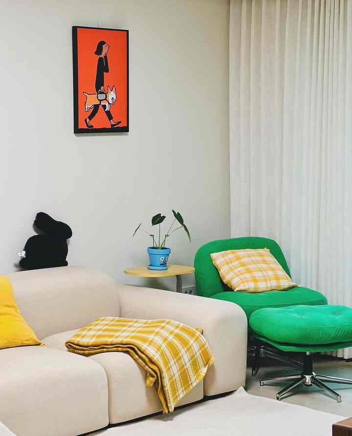 {0 #CornSoupRecords}

#InteriorKnowHow

Saat rumah Anda terasa hambar dan membosankan, tambahkan sedikit warna.

Meskipun Anda tidak tahu persis caranya, mencoba menambahkan sedikit warna hanya untuk mengubah suasana hati juga merupakan salah satu kiat desain interior!

.

.

#ftc6thGenerationStory {1 #ftc6thGeneration} {2 #CornSoupRecords}

#HomeDecor {3 #Interior} {4 #HomeStagram}

#HomeStyling {5 #KitchenInterior} {6 #KidsRoomInterior}

#KitchenDecorItems {7 #KidsRoomDecor} {8 #HomeStagram}

#HomeDecor {9 #Home} {10 #HomeWithKids} {11 #HomeWhereKidsLive}

#HomeCooking {12 #HomeCafe} {13 #HomeCafeZone} {14 #HomeCafeInterior}