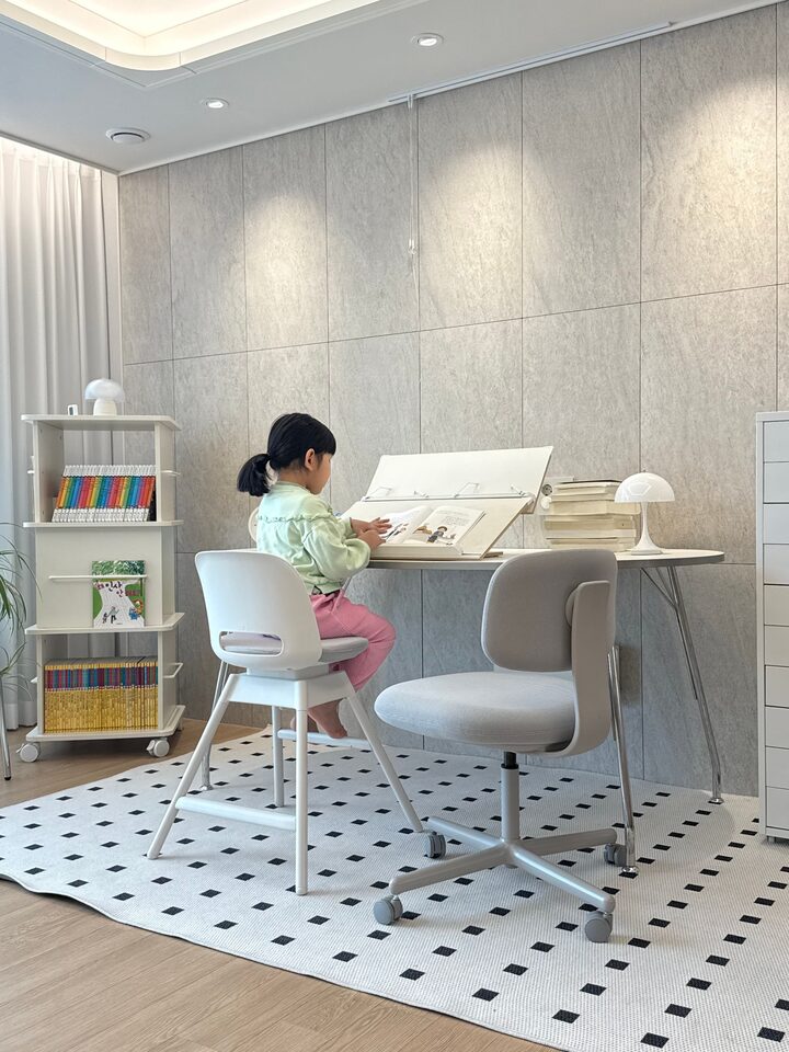 short form carousel card thumbnail