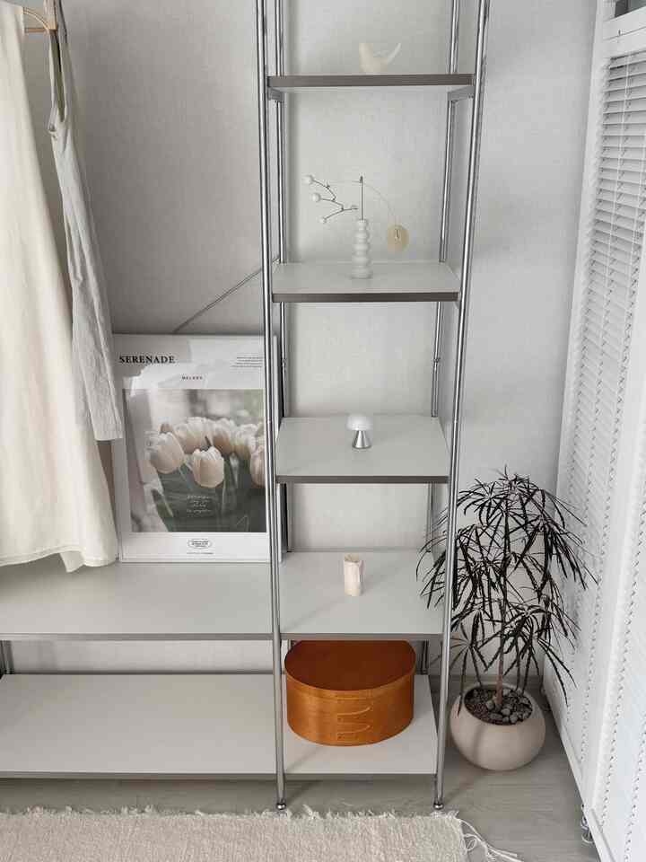 #コンスープ記録集 #インテリアノウハウ 
さまざまな小道具で飾られている空間.. 💗



＃小物＃モビル＃モービルインテリア＃モービルおすすめ＃キャンドル＃小道具インテリア＃小道具活用＃キャンドルインテリア＃キャンドルオブジェ＃オブジェ小物＃ドレスルームインテリア＃ドレスルームハンガー＃ドレスルーム飾り＃赤ちゃんがいる家＃赤ちゃんが住んでいる家＃子供がいる家＃子供が買う家 


