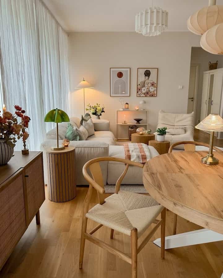 Pagi yang lembut, cahaya hangat, dan ruang yang terasa begitu nyaman 🤍
Ini adalah pertanda bagi Anda untuk meromantiskan ruang tamu Anda — kopi yang dinikmati perlahan, tekstur linen, dan sedikit cahaya dari setiap sudut ✨

Kredit: @gorgeous_interior_

#cozyvibes #softliving #slowliving #homedecor #interiorinspo #warmminimalism #scandistyle #neutralhome #cozyhome #aestheticspaces #dailyinspo #apartmenttherapy #hyggehome #genzhome #livedinlook