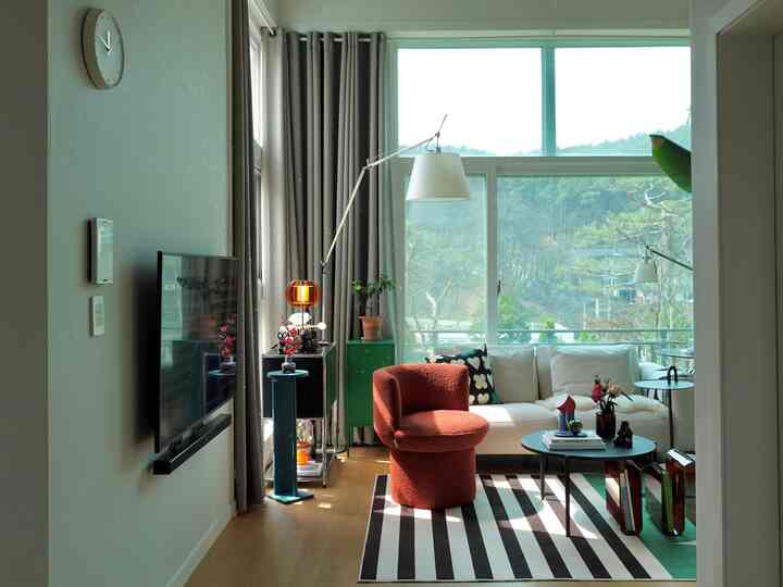 最近、カチカチがデカで家の中を盛り込む練習をしています。
確かに自然光が強く入る時間帯には 
光を食べすぎて飛んでいくことが多いですね。 

それでもこんなカット一カット撮ってみると、 
空間の雰囲気を振り返る楽しみがあります。

先週末は完全に家石で送ってみましたが、 
肝臓に庭園日もして、 
日差し入ってくるリビングルームに座ってテレビも見て、
ご飯もご飯食べて、それなりにふさわしい時間でした。

しかし、家の周りの終わりには順番は同じです。
それでも水曜日なので、今週は途中が過ぎます。

＃ホームインテリア＃ホームカフェ＃リビングインテリア＃デカ感性＃カチカチカメラ＃毎日の記録＃自然光の写真