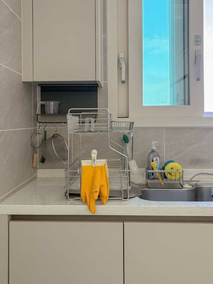 今日のキッチン（♡） 

もう少しきれいにできると思います - ！ 
基本オプションであった私..曖昧なハンガーが気に入らない.. 
（どうしても無駄なもの、ちょっとオプションでつけておけば）

ダイソーを一度叩いて見なければならない（ᓀ‸ᓂ）

＃今日の私たちの家＃コンスープレコードハウス＃今日のキッチン＃キッチンインテリア＃キッチン＃キッチン用品＃IKEA推奨アイテム＃キッチン整理＃ 
