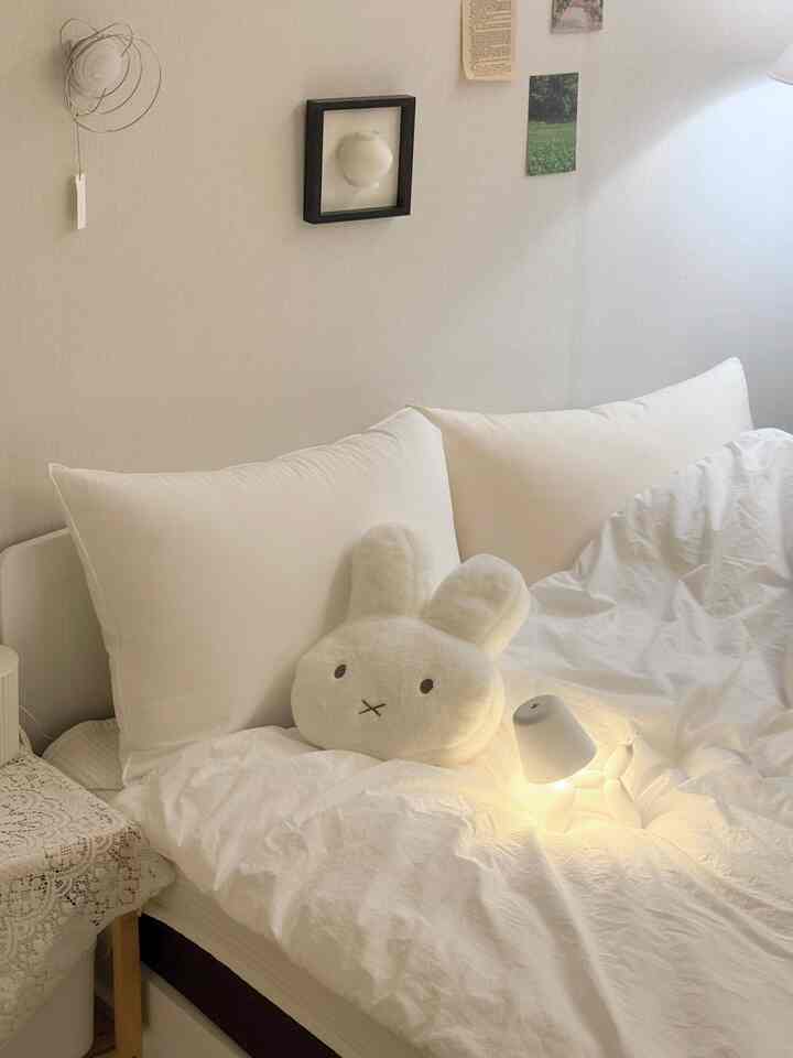 いつの間にか私はとても暖かくなりました🌸
私は冬の厚い服を着ています。
もう薄いアウターだけを着ても十分です。

週末の布団洗濯
ふわふわの布団を覆って寝なければなりません🤍
別の布団に変更する必要がありますが、白い寝具は
飽きがなくてずっとヨルマンだけ覆う中！

最近微細なほこりが多いので、マスクを試してください。
風邪に気をつけてください😷

＃コンスープ記録集