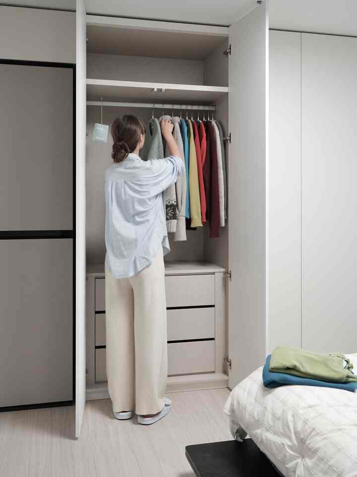 #賢明な消費
最近のような切節
服の整理はもっと混乱していますか？ 

今回春のドレスルームを整理しながら
ミルテックハウスのニット・カーディガン専用のハンガーで春／間節機を掛けておくから探しやすくてすっきりするまで！

✔️服のフィットを生かす10年保証ハンガー✔️滑りのないノンスリップPVCシリコン素材✔️薄いニット・カーディガンも伸びずにシルエットを維持✔️クロムメッキで湿気にも錆の心配NO✔️大きなフック+360度回転で使いやすさ

折りたたんだワードローブ→歩いているワードローブに変更してみてください:)
生活の質上昇テン！ 

＃ミルテックハウス＃コンスープ＃コンスープ記録集＃コンスープフィルム＃コンスープチャレンジ＃ドレスルームインテリア 
＃ミルテック＃ニットハンガー＃カーディガンハンガー＃ノンスリップハンガー
＃ドレスルーム＃ドレスルーム管理＃ドレスルーム整理＃間節コーディネート＃春服整理＃カーディガン保管＃ニット管理＃ハンガー推奨
