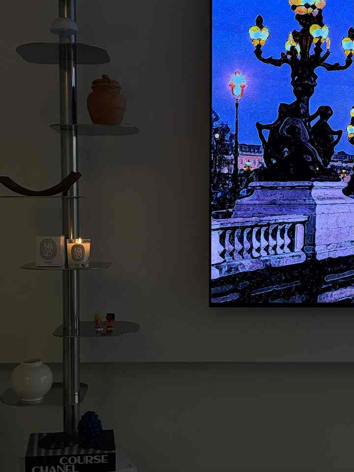 金曜日の夜 
仕事をして帰宅しました。
家がとてもきれいに見えました… 💜

＃今日の家＃家屋＃家屋＃家の中で最も忙しい＃家屋＃家屋の記録＃ホームスター＃リモデリング＃アパートのインテリア＃アパートのモデリング＃リビングのインテリア＃リビングの飾り＃20