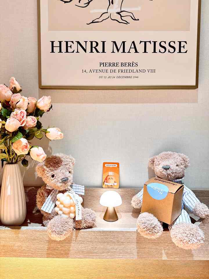 今日の庭…
これはなぜ今知っていました… ?😂

今日の家を始めたばかりです。
遅れて知りました。

何も考えずに始めた
ウングン中毒になりました…

おすすめ商品30秒満たそう
5秒ごとにスクロールして
誘惑メモ バーチンの日々
買い物かごは何回収めたのか… 😂

1ヶ月半でようやく収穫🌱

これが成長したとき
すごく嬉しくて叫んでいました..

このキャンドルは小さくてうんざりしています。
香りは本当にとても良いです。
一日取り出しました。
家の中で穏やかに広がる
気分まで良くなる感じ🤍

次は香港のヤシに挑戦しています🌿
ちょうど植林日だからもっと意味があるように感じますね..


＃コンスープ記録集＃今日の私たちの家＃今日の庭＃キャンドル＃キャンドルおすすめ＃キャンドルインテリア＃照明＃照明インテリア＃キノコ照明＃人形
＃家を飾る＃部屋を飾る＃花瓶 