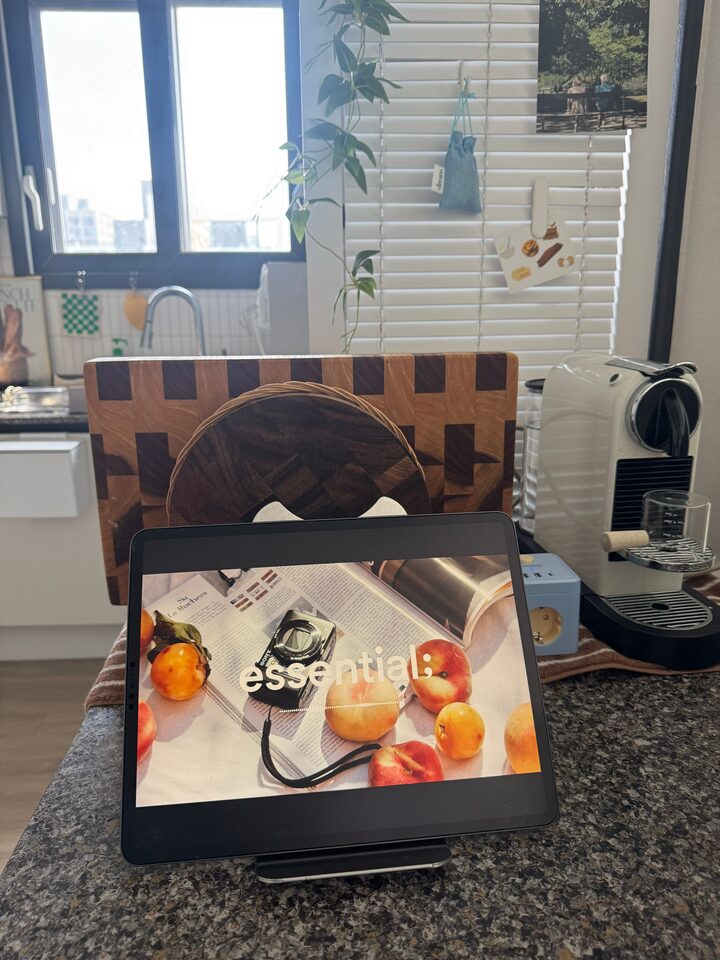 short form carousel card thumbnail