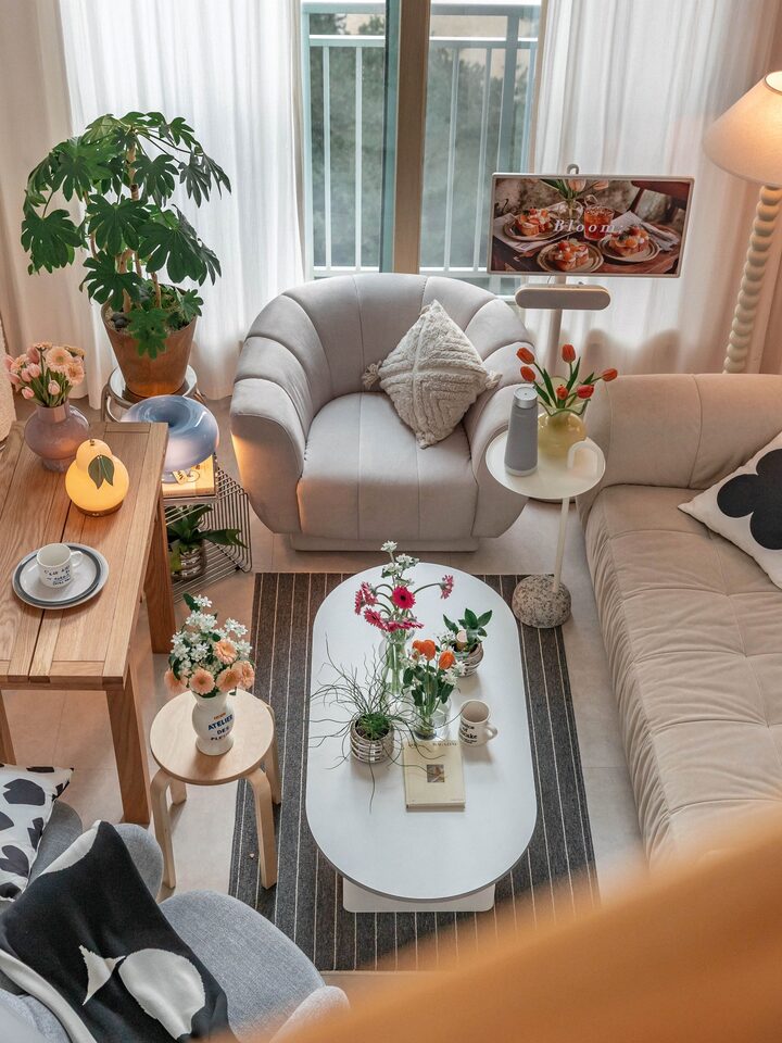 short form carousel card thumbnail